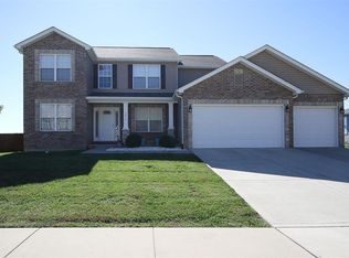 2610 London Ln, Shiloh, IL 62221