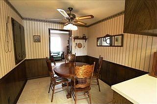 3rd image of 12111 Parker Cir
