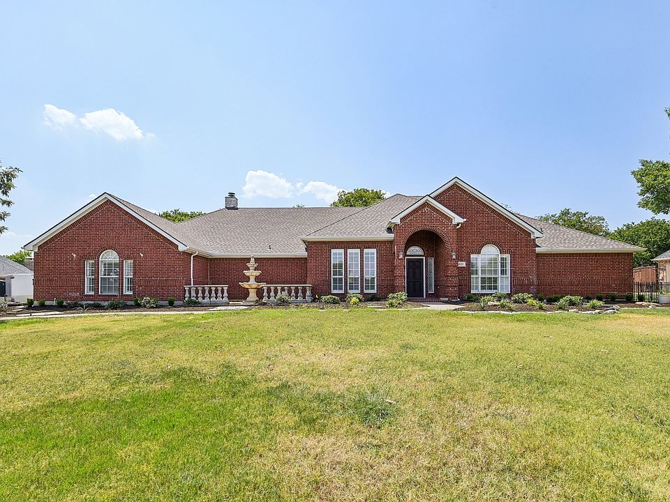 1st image of 801 Stowe Ln