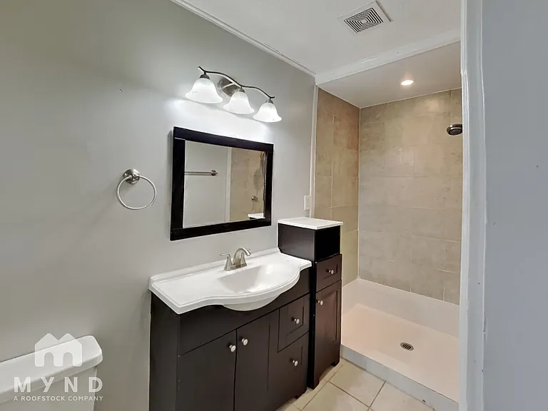 1118 Arrowhead Trl — Photo 11