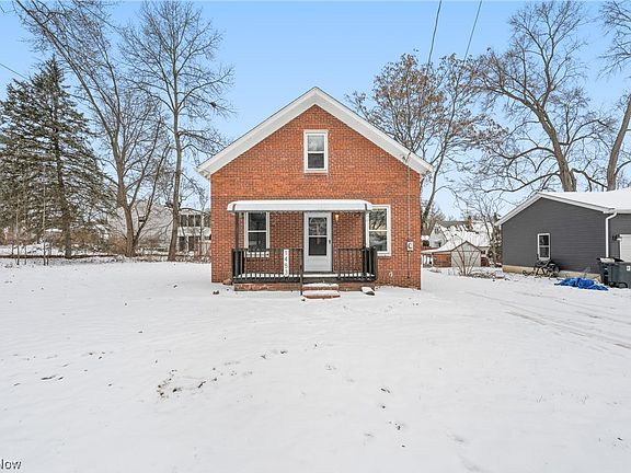 2nd image of 1453 Woodbirch Ave