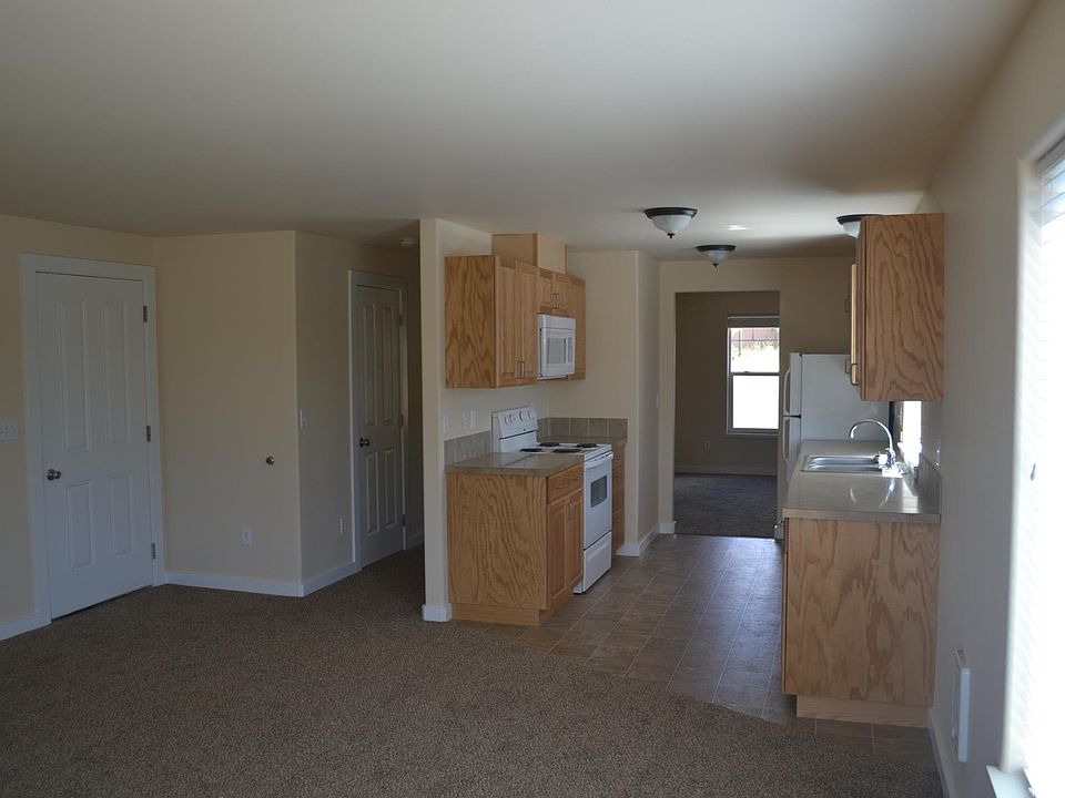 694 SE Hull St, Madras, OR 97741 Zillow