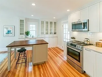 17 Warwick Rd — Photo 3