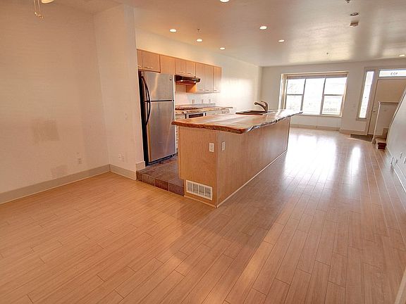 Open kitchen floor-plan