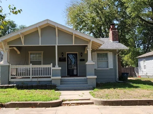 219 S Lafayette Ave, Chanute, KS 66720