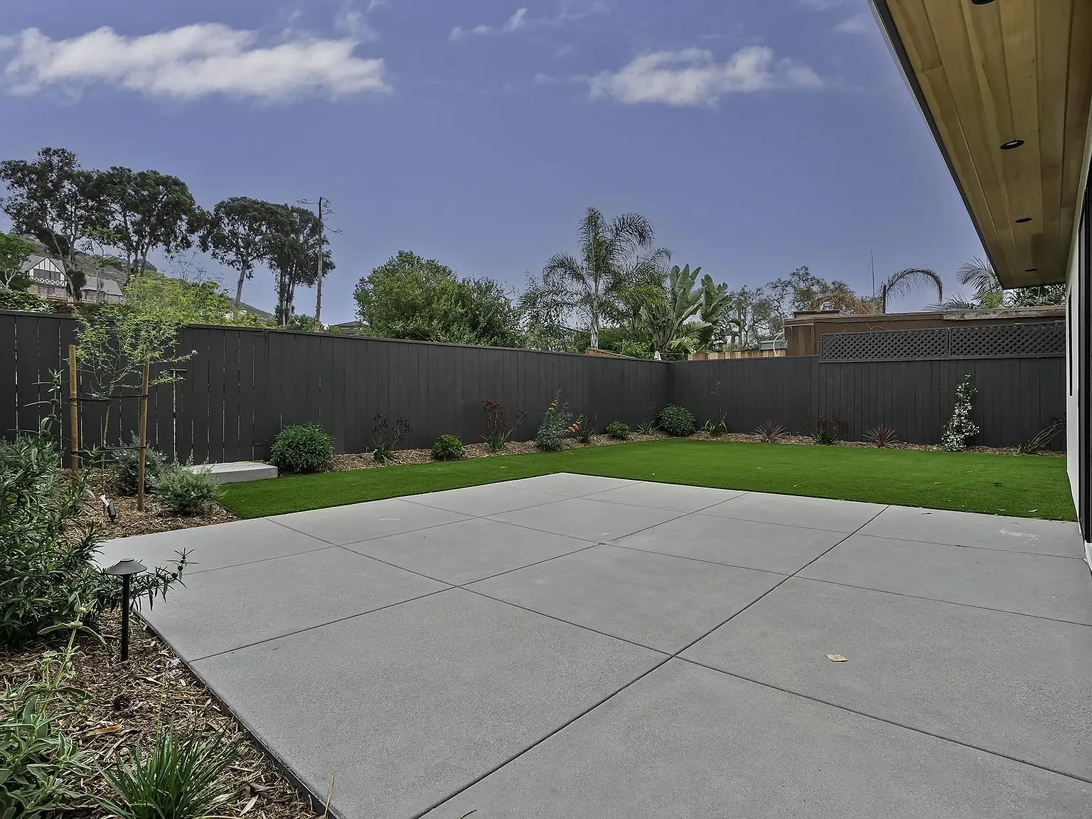 3 bed, 3.5 bath, 1863 sqft, $9,500 — Photo 4