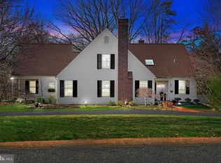 215 Country Ln, Phoenixville, PA 19460