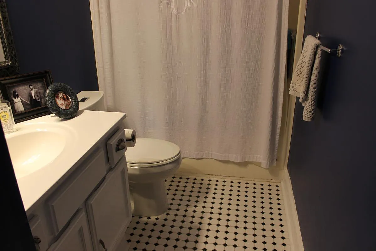 3 bed, 1300 sqft, $2,400 — Photo 4
