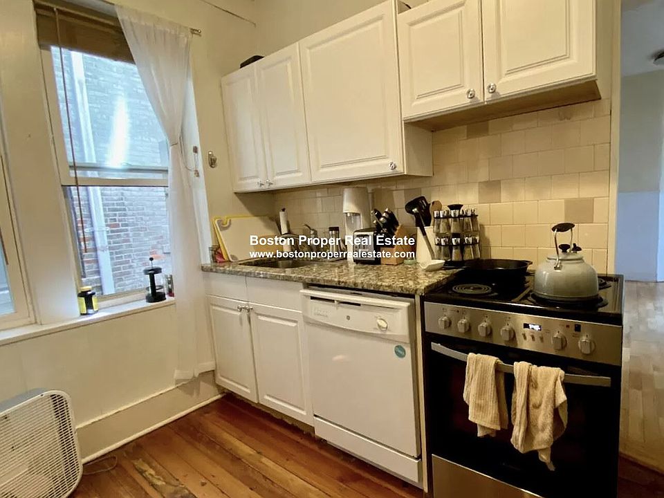 108 Myrtle #12 Boston - Beacon Hill Unit Photo 6