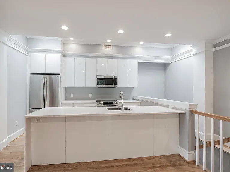 1351 Wisconsin Ave NW #3C — Photo 4
