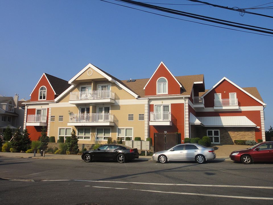 1st image of 1490 Outlook Ave #Apt# 1h