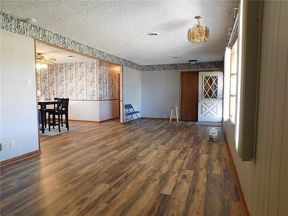 4th image of 2625 S State Road 3