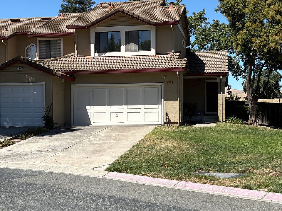 1st image of 10 Peppermill Ct