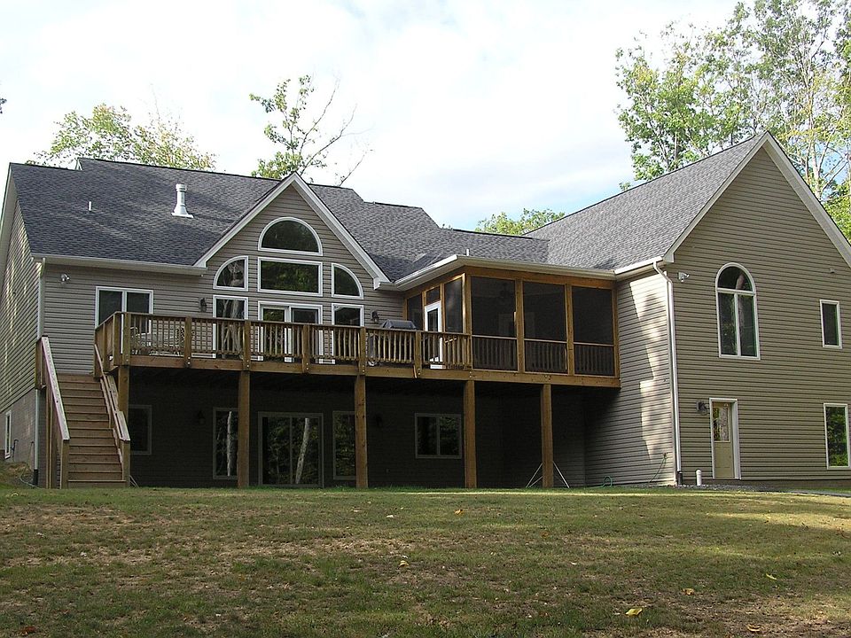 2nd image of 57 Lisa Ln