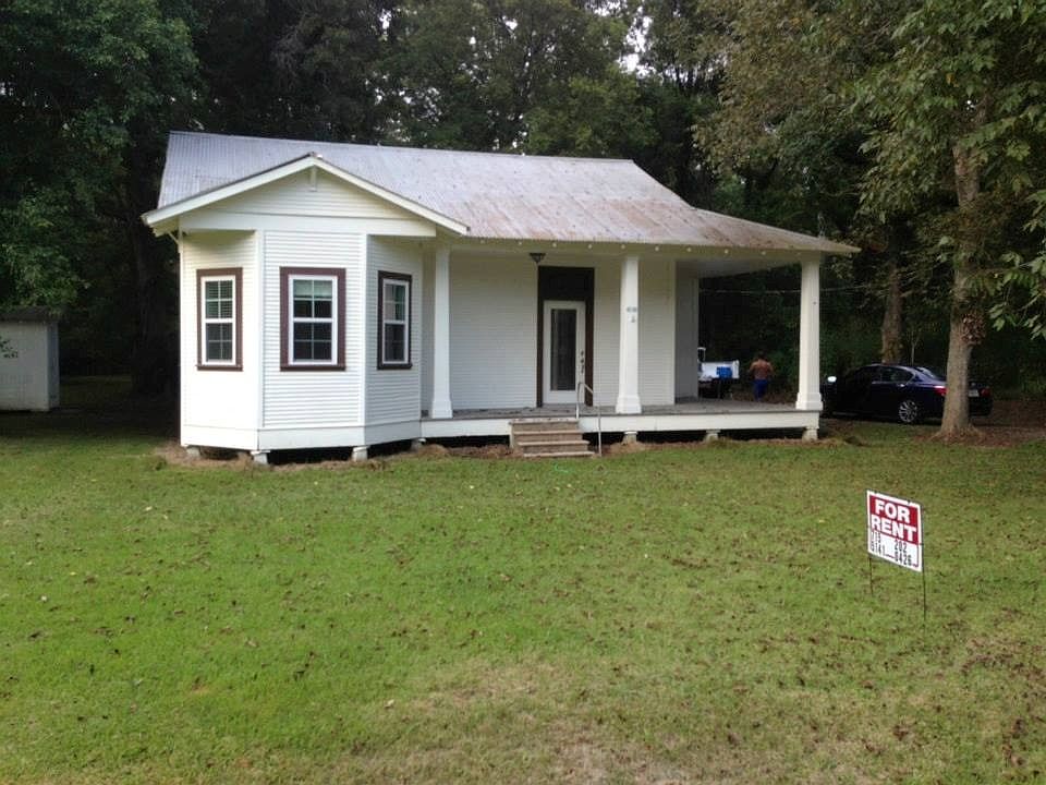 1st image of 43160 Brittany St