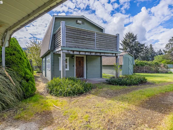 1250 3rd Ave, Powers, OR 97466