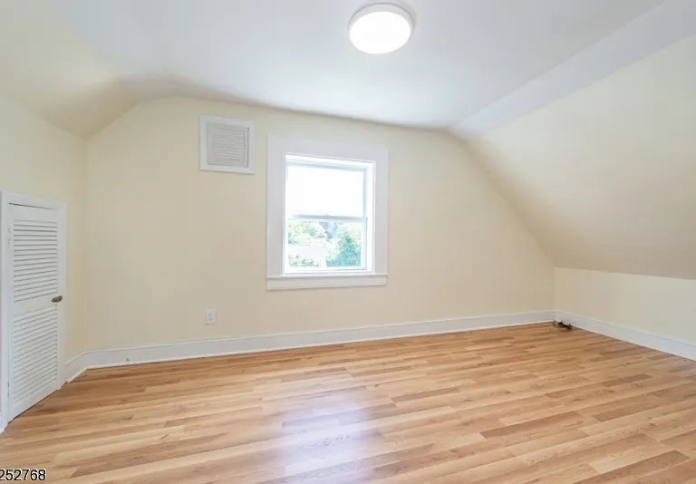 19 Center Ave — Photo 26