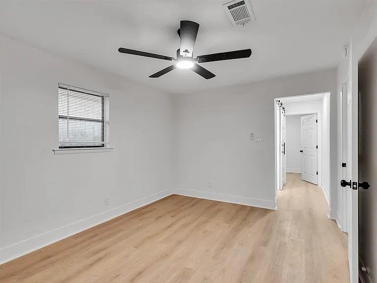 6026 Diamond Ct — Photo 20