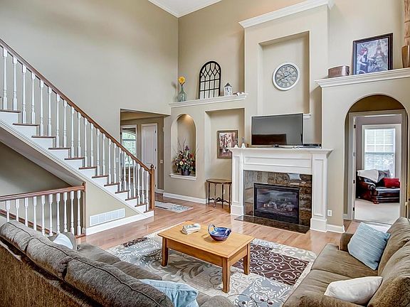 2nd image of 7435 Trevenia Dr