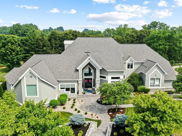 7327 Tamarron Pl, West Chester, OH 45069