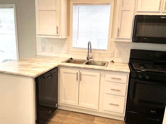 2nd image of 4577 Circle Inn Dr