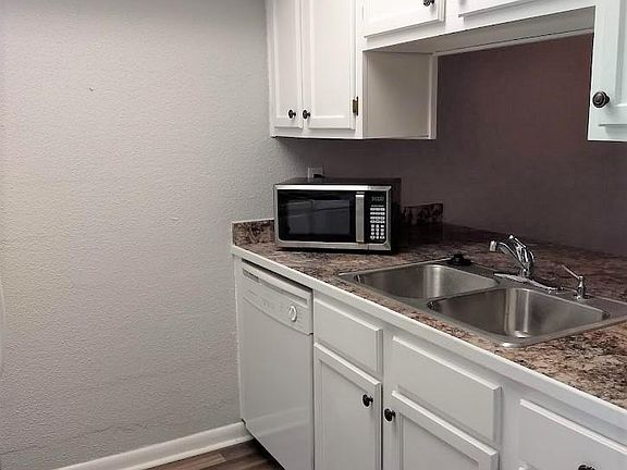 4th image of 55 Wilshire Heights Dr