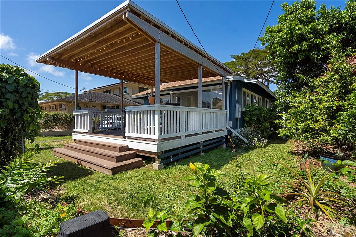 36 Pokoa Place - House — Photo 2