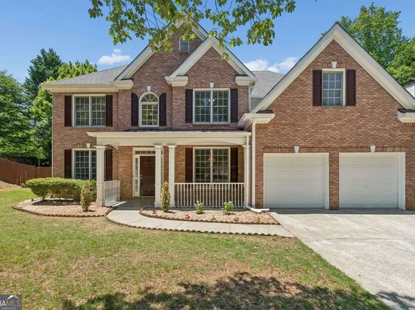 1950 Blackhawk Trl, Lawrenceville, GA 30043