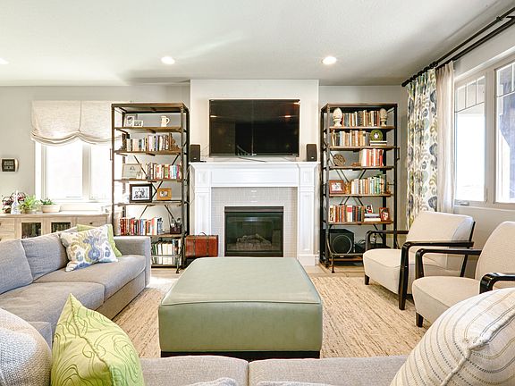 4th image of 10904 S Hiddenwood Dr