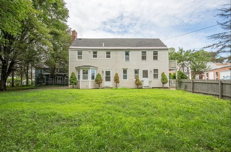13 Washington St