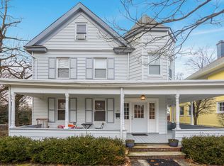 195 Serpentine Rd, Tenafly, NJ 07670