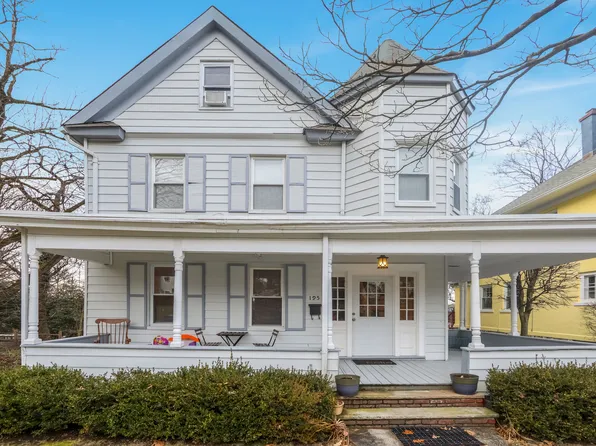 195 Serpentine Rd, Tenafly, NJ 07670