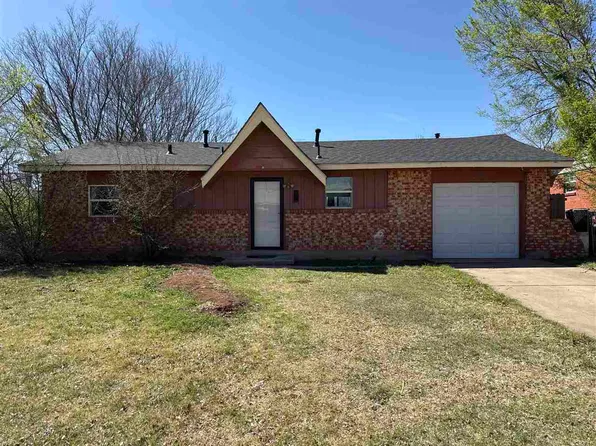 420 NW 54th St, Lawton, OK 73505