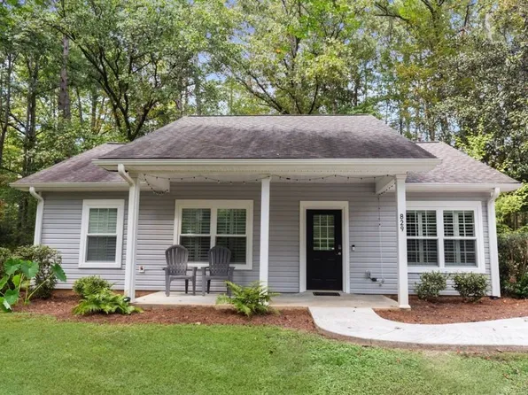 829 N Andover Dr, Walhalla, SC 29691