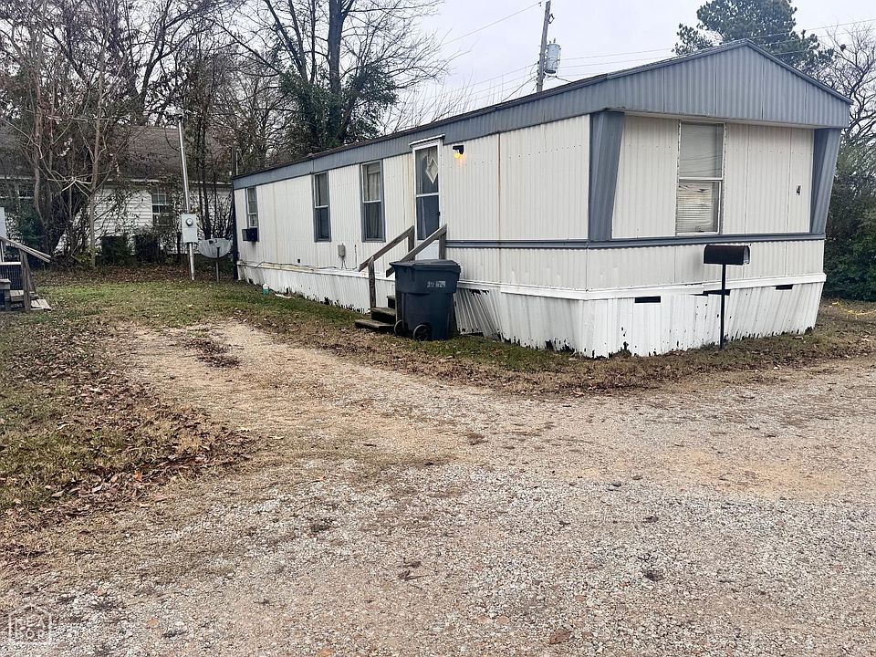 1st image of 233 N Allis St