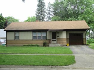 804 W Madison St, Oregon, IL 61061