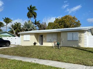 3101 Grove Rd, Palm Beach Gardens, FL 33410