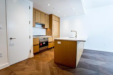 Rented by R New York