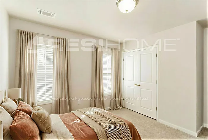3053 Faireno Pl #3053 — Photo 12