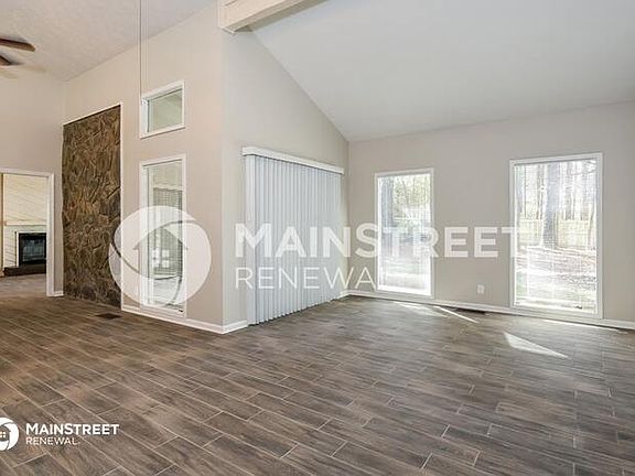 4th image of 2666 Deerfield Cir SW