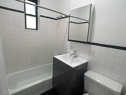 Rented by Tourma Realty LLC | media 25