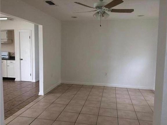 2nd image of 2405 Blanchard Dr
