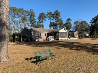 818 Azalea Ct, Dillon, SC 29536