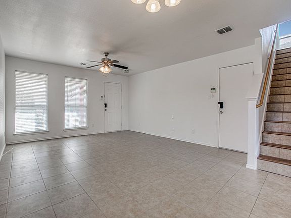 4th image of 503 Diana Dr