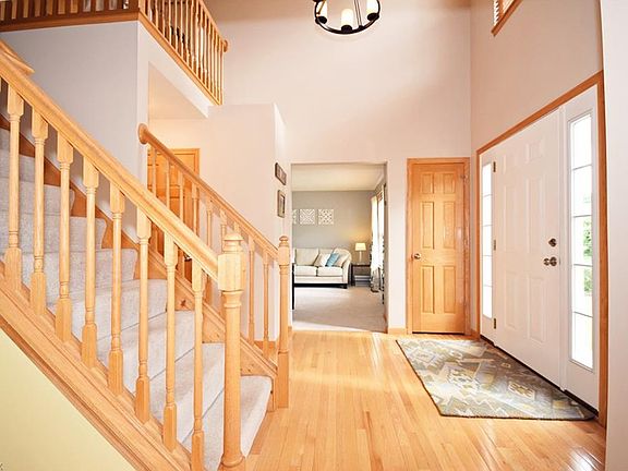 5th image of 959 Kings Cross Dr