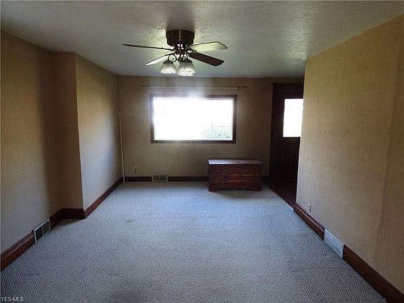 4th image of 1103 Mason St