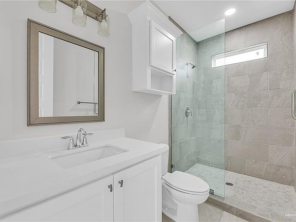 3rd image of 3112 E Zinnia Ave