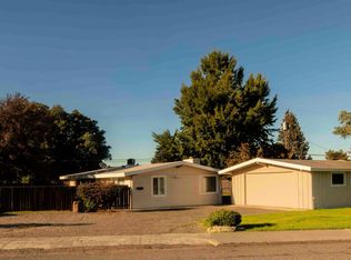 2602 W Clearwater Ave, Kennewick, WA 99336