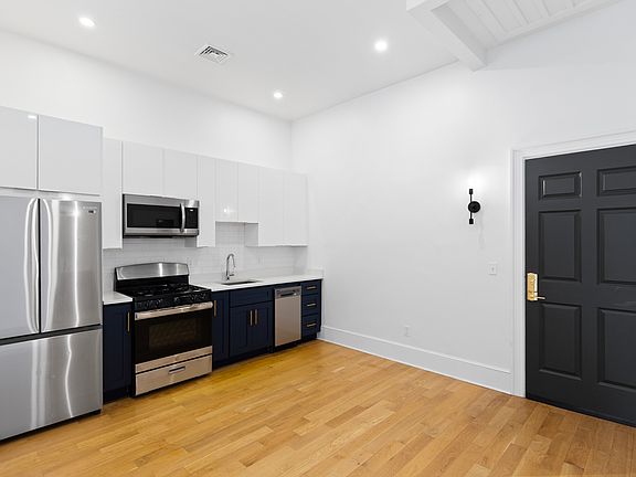 3rd image of 244 Weybosset St #11185934