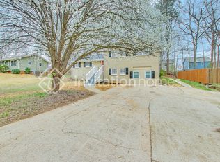 5383 Janet Ln, Austell, GA